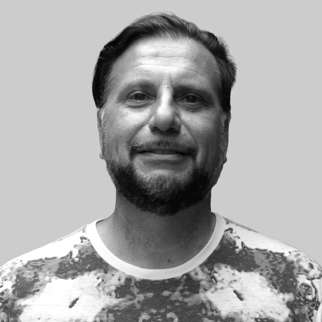 Kovács Attila, Q.Q.
